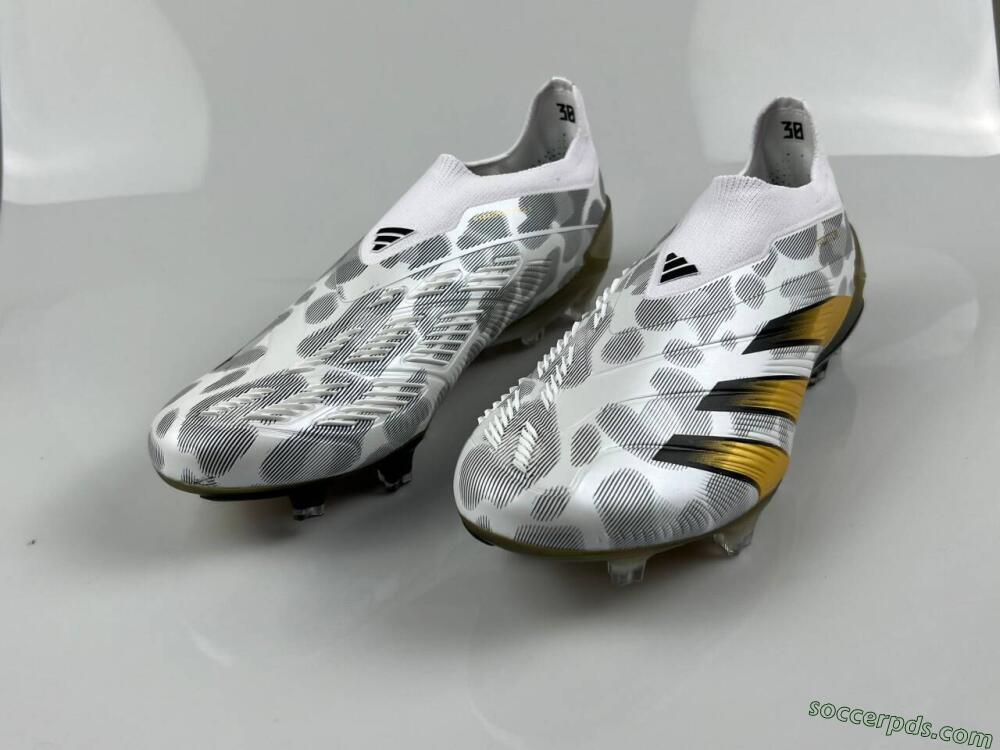 Adidas Predator Accuracy+ Laceless FG Low-Tops Football Boots - White/Grey/Gold