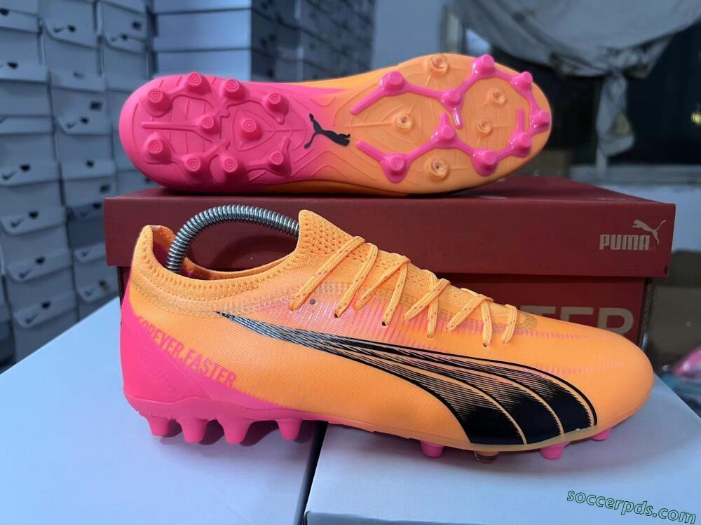 Puma Ultra Ultimate MG Low-Tops Football Boots - Yellow/Black/Pink