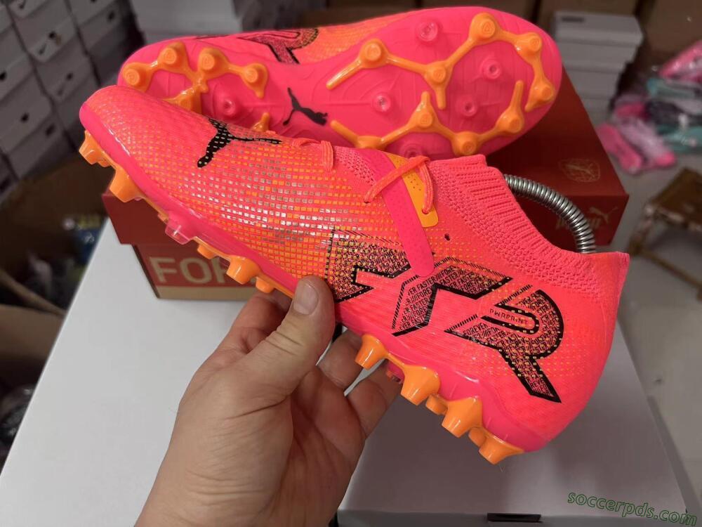 Puma Future Ultimate MG Low-Tops Football Boots - Red/Black/Orange