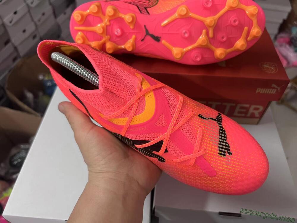Puma Future Ultimate MG Low-Tops Football Boots - Red/Black/Orange