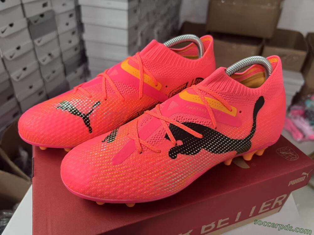Puma Future Ultimate MG Low-Tops Football Boots - Red/Black/Orange