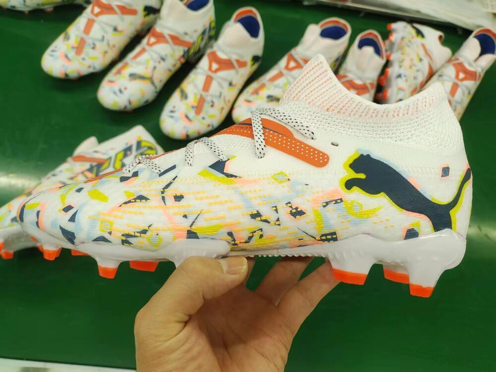 Puma Future FG Low-Tops Football Boots - White/Red/Yellow/Blue/Pink