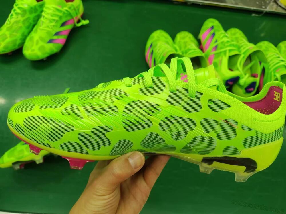 Adidas Predator Accuracy.1 FG Low-Tops Football Boots - Green/Yellow/Purple