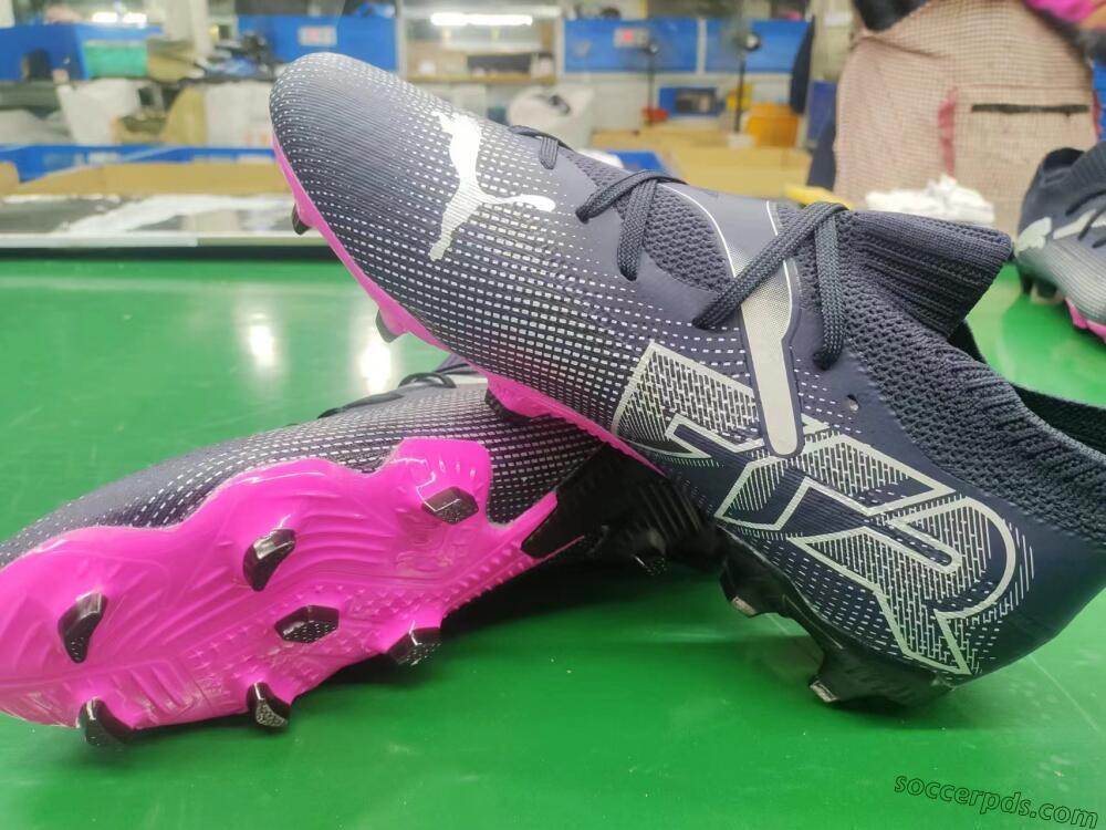 Puma Future Ultimate 2024 FG Low-Tops Football Boots - Blue/Silver/Pink