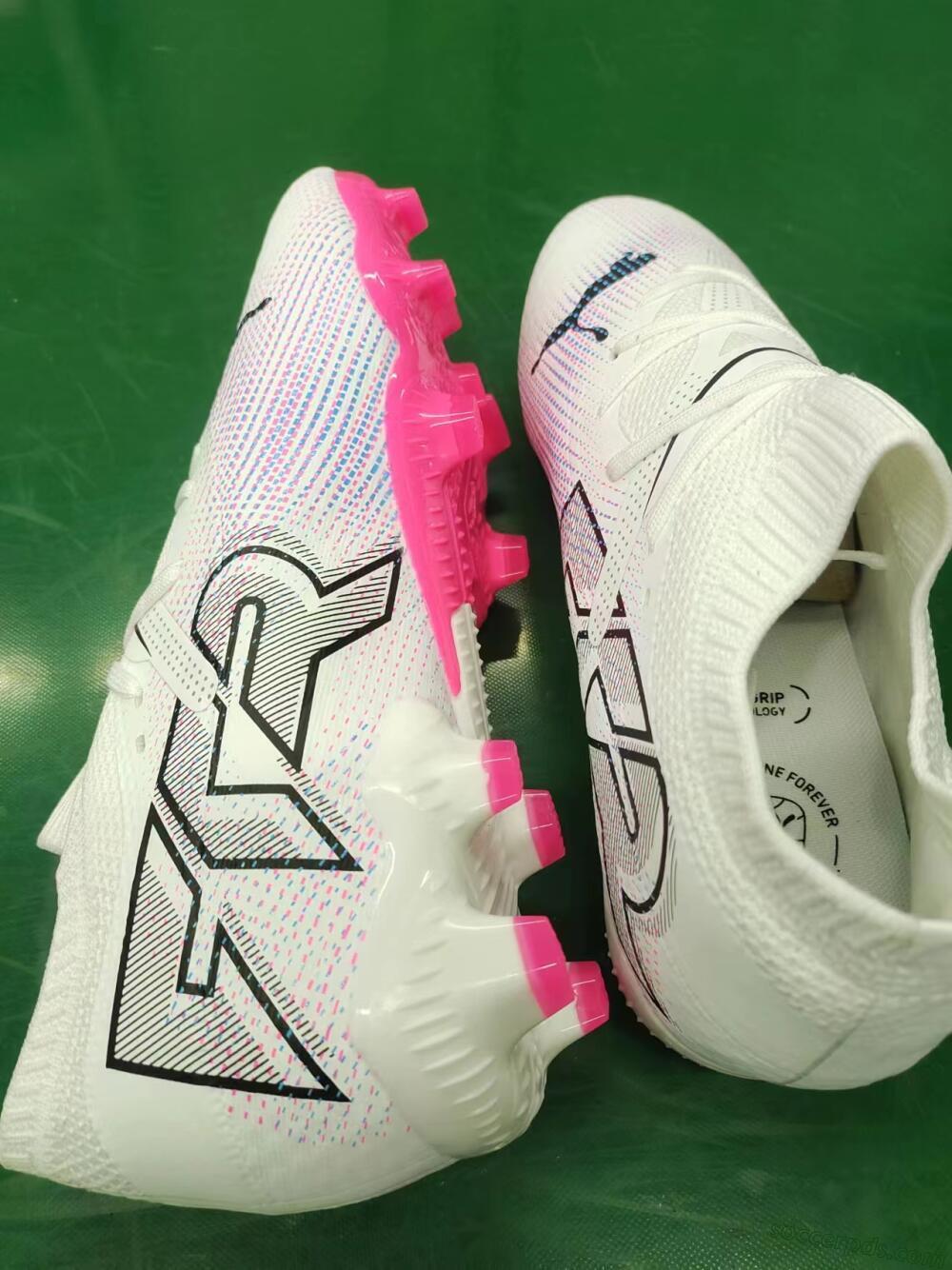 Puma Future Ultimate 2024 FG Low-Tops Football Boots - White/Pink/Blue/Black