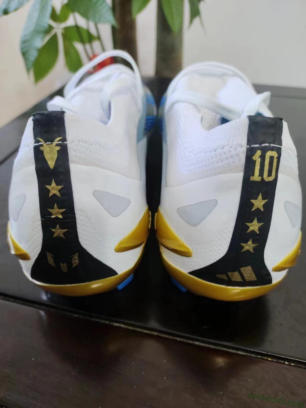Adidas X Crazyfast.1 FG Low-Tops Football Boots - White/Blue/Gold