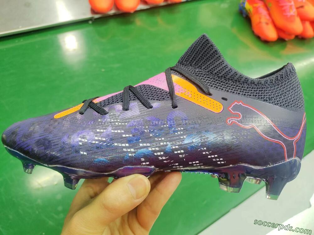 Puma Future Ultimate FG Low-Tops Football Boots - Blue/Purple/Pink