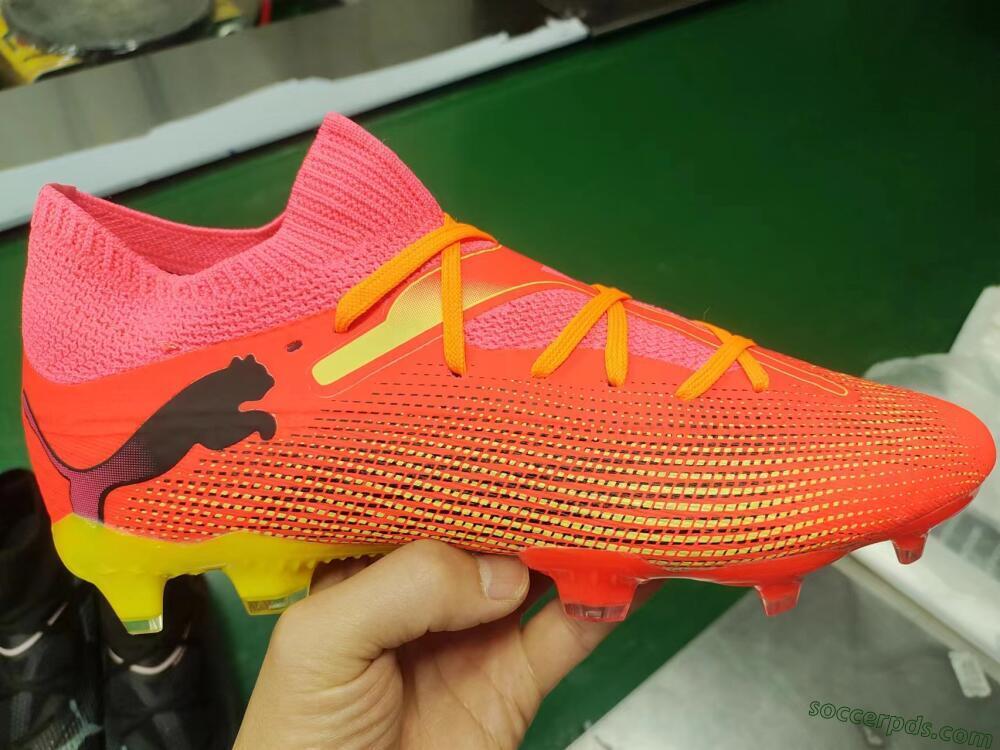 Puma Future Ultimate 2024 FG Low-Tops Football Boots - Red/Orange/Yellow