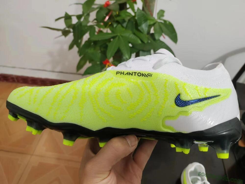 Nike Phantom GX Elite FG Low-Tops Football Boots - Green/Pink/Black/White