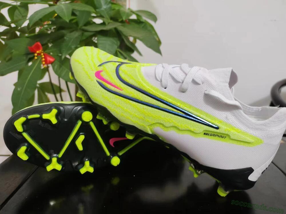 Nike Phantom GX Elite FG Low-Tops Football Boots - Green/Pink/Black/White
