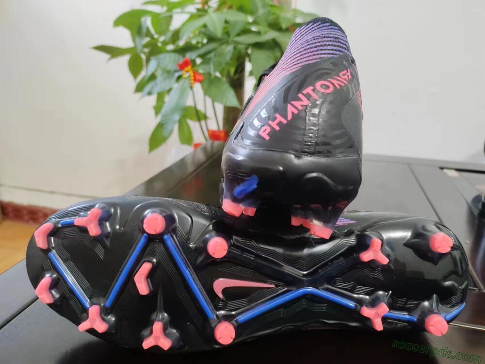 Nike Phantom GX Elite FG Low-Tops Football Boots - Black/Pink/Blue