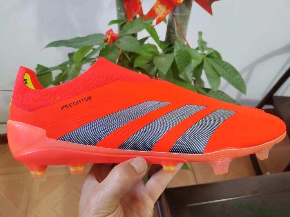 Adidas Predator Accuracy+ FG Low-Tops Football Boots - Red/Black/Blue