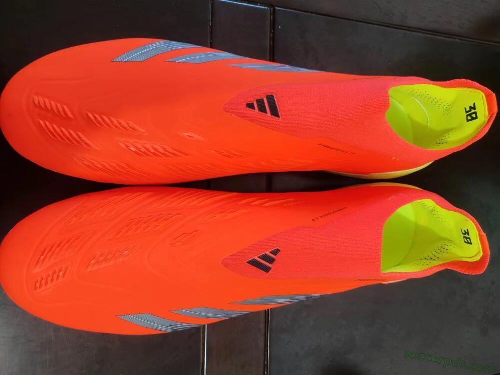 Adidas Predator Accuracy+ FG Low-Tops Football Boots - Red/Black/Blue