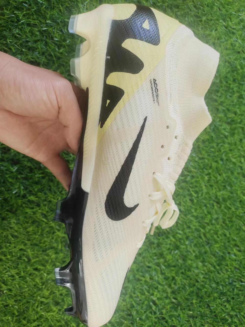 Nike Air Zoom Mercurial Superfly 9 Elite FG High-Tops Football Boots - Beige/Black