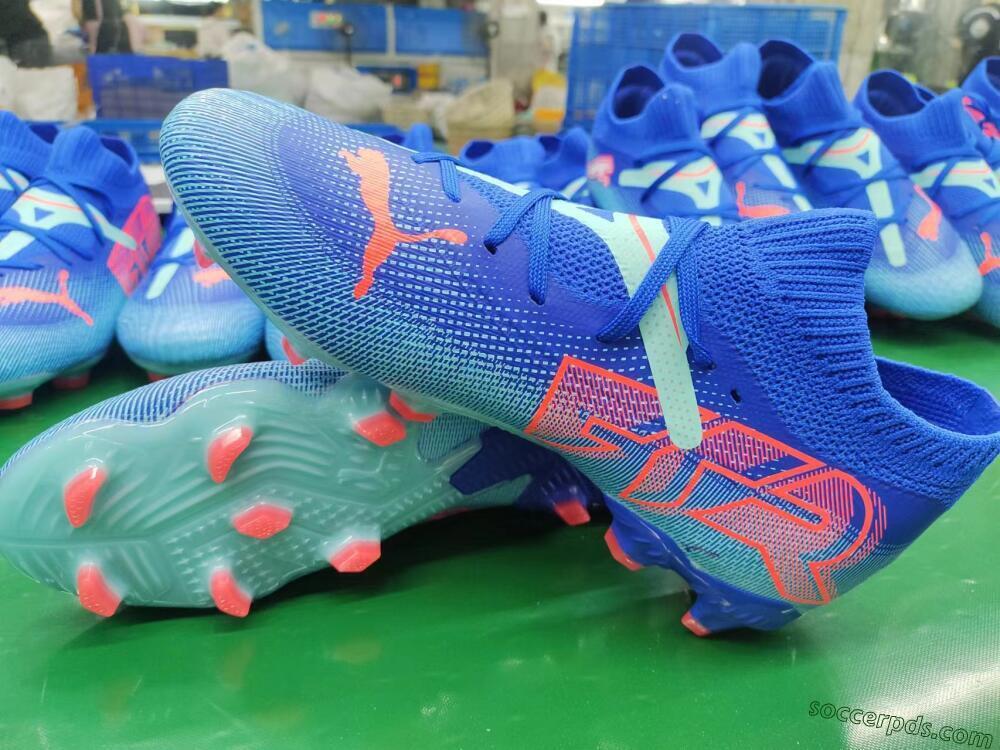 Puma Future Ultimate FG Low-Tops Football Boots - Jade/Blue/Red