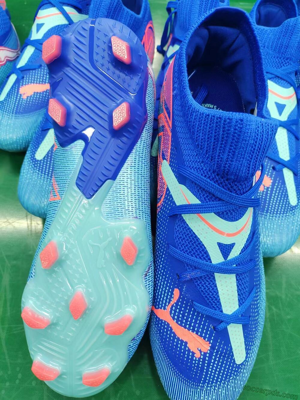 Puma Future Ultimate FG Low-Tops Football Boots - Jade/Blue/Red
