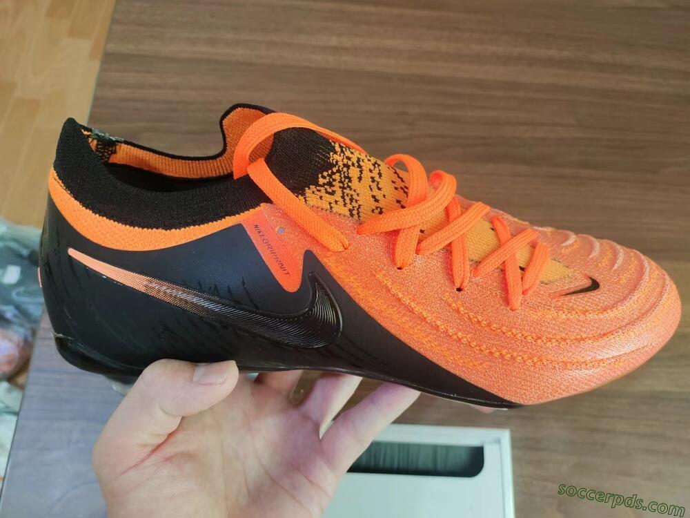 Nike Phantom Luna Elite FG Low-Tops Football Boots - Orange/Black