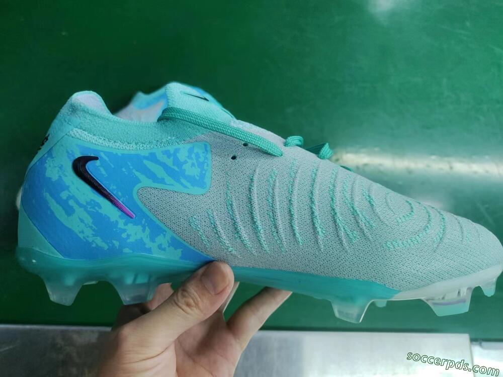 Nike Phantom Luna 2 Elite LV8 FG Low-Tops Football Boots - Jade/Black/Purple