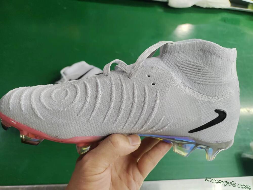 Nike Phantom Luna Elite NU FG High-Tops Football Boots - Grey/Black/Blue