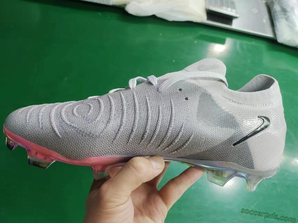 Nike Phantom Luna Elite NU FG Low-Tops Football Boots - Grey/Black/Blue