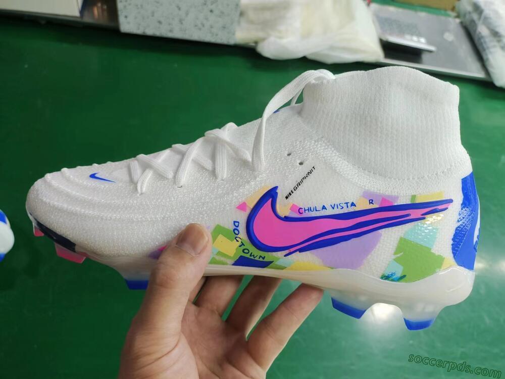Nike Phantom Luna Elite NU FG High-Tops Football Boots - Beige/Blue/Yellow/Pink
