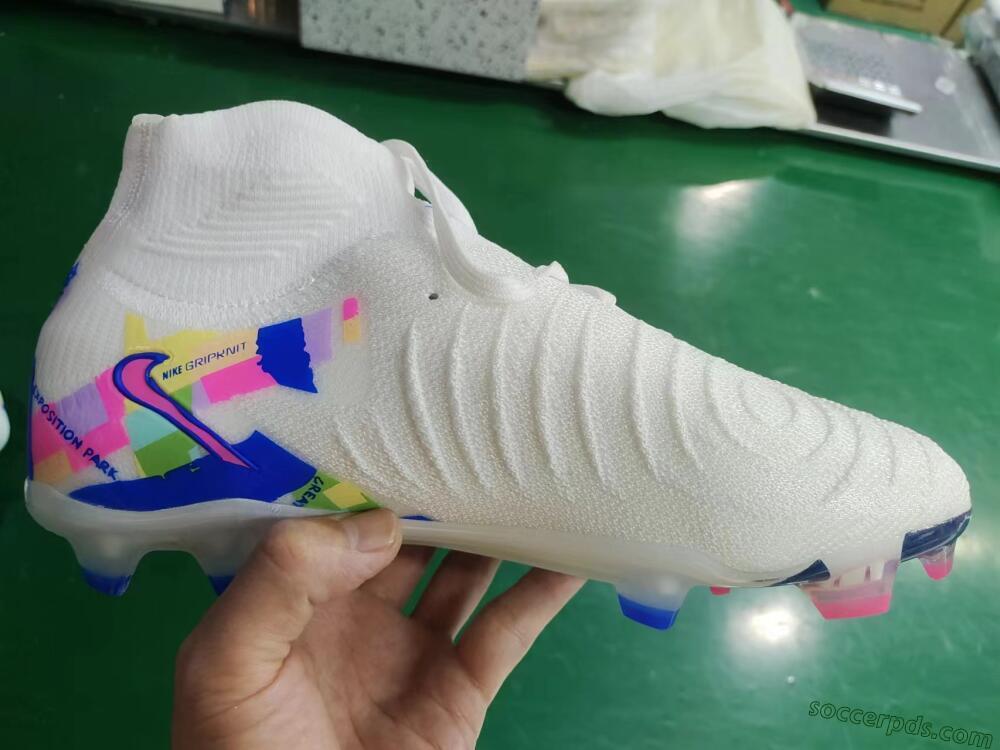 Nike Phantom Luna Elite NU FG High-Tops Football Boots - Beige/Blue/Yellow/Pink