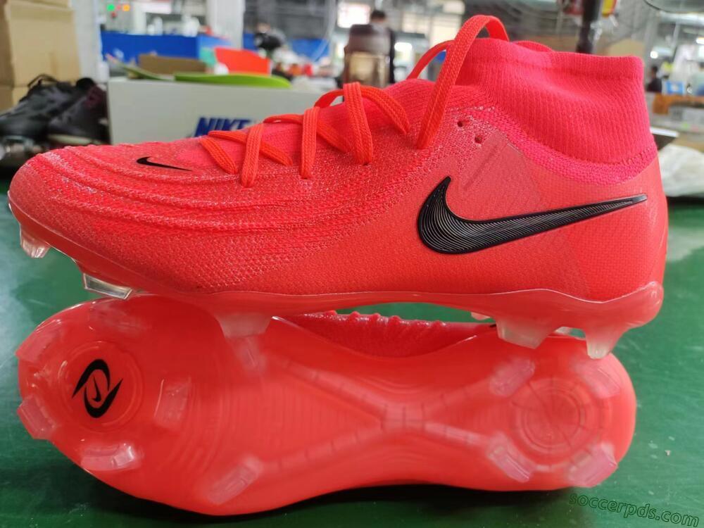Nike Phantom Luna 2 Elite LV8 FG High-Tops Football Boots - Red/Black/Pink