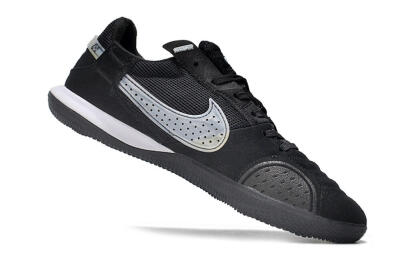Nike Street Gato IC Low-Tops Football Shoes - Black/White
