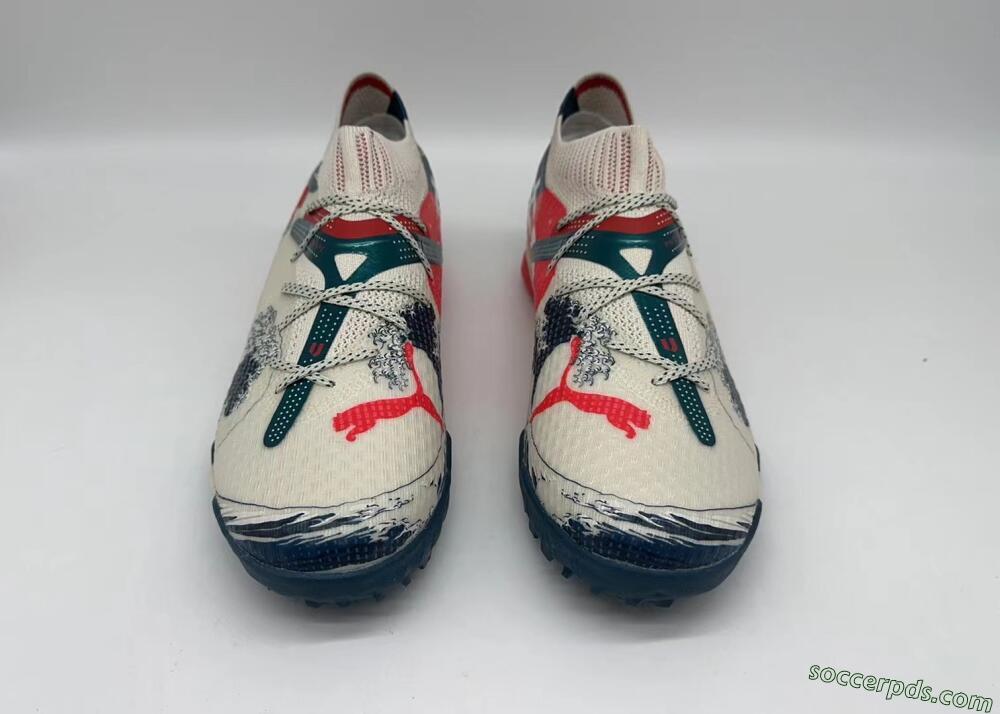Puma Future Ultimate TF Low-Tops Football Shoes - Beige/Blue/Red