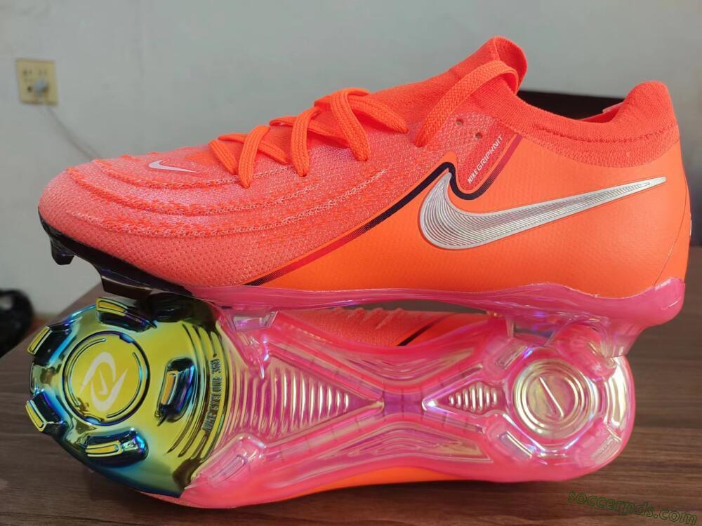 Nike Phantom Luna Elite FG Low-Tops Football Boots - Red/Blue/Gold