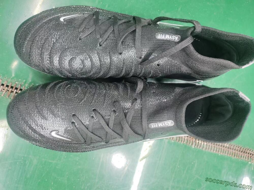 Nike Phantom Luna Elite FG High-Tops Football Boots - Black/White/Blue