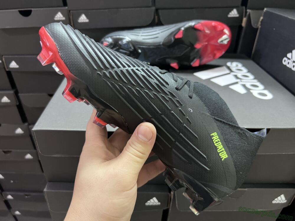 Adidas Predator Edge Geometric.1 Low FG Low-Tops Football Boots - Black/Yellow/Red