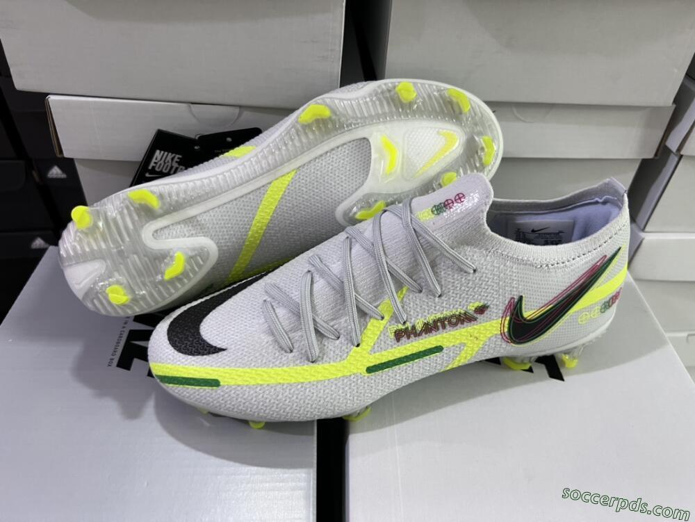 Nike Phantom GT 2 Elite FG Low-Tops Football Boots - White/Green