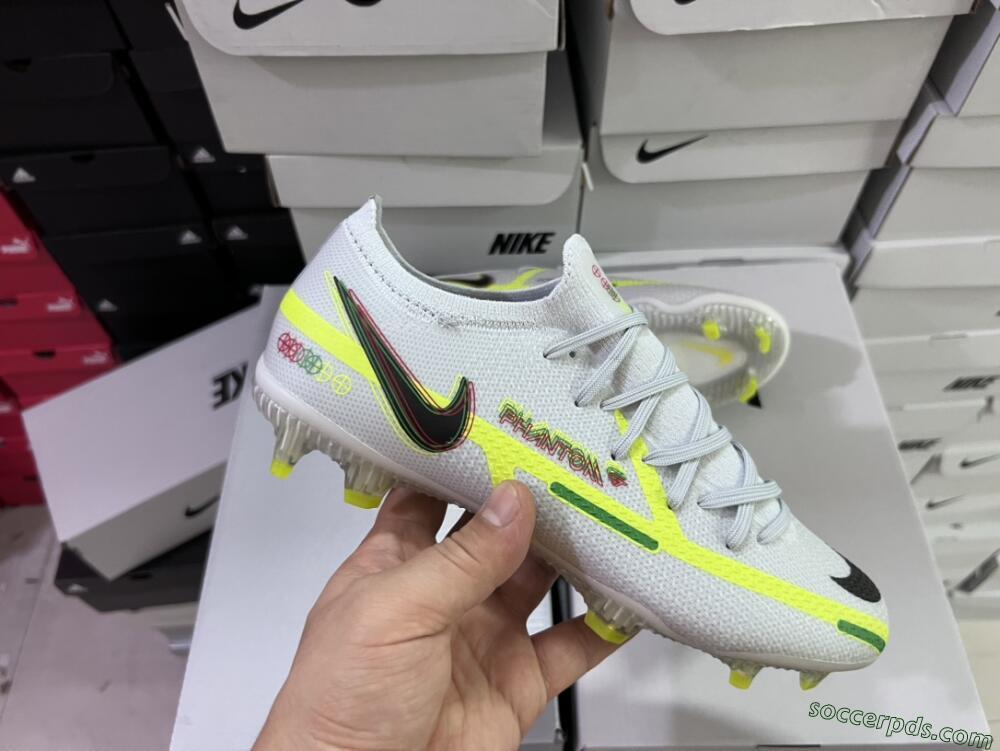 Nike Phantom GT 2 Elite FG Low-Tops Football Boots - White/Green