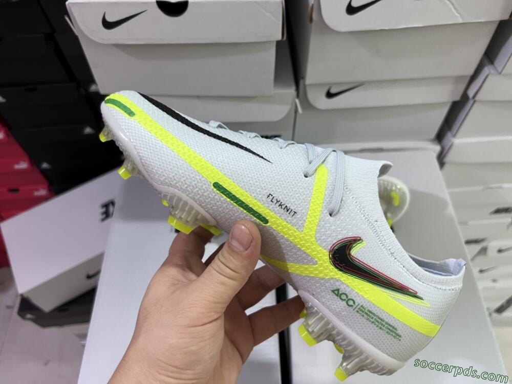 Nike Phantom GT 2 Elite FG Low-Tops Football Boots - White/Green