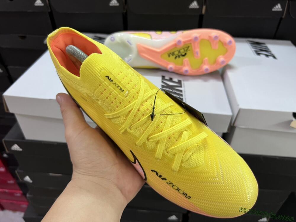 Nike Air Zoom Mercurial Vapor 15 Elite AG Low-Tops Football Boots - Yellow/Pink