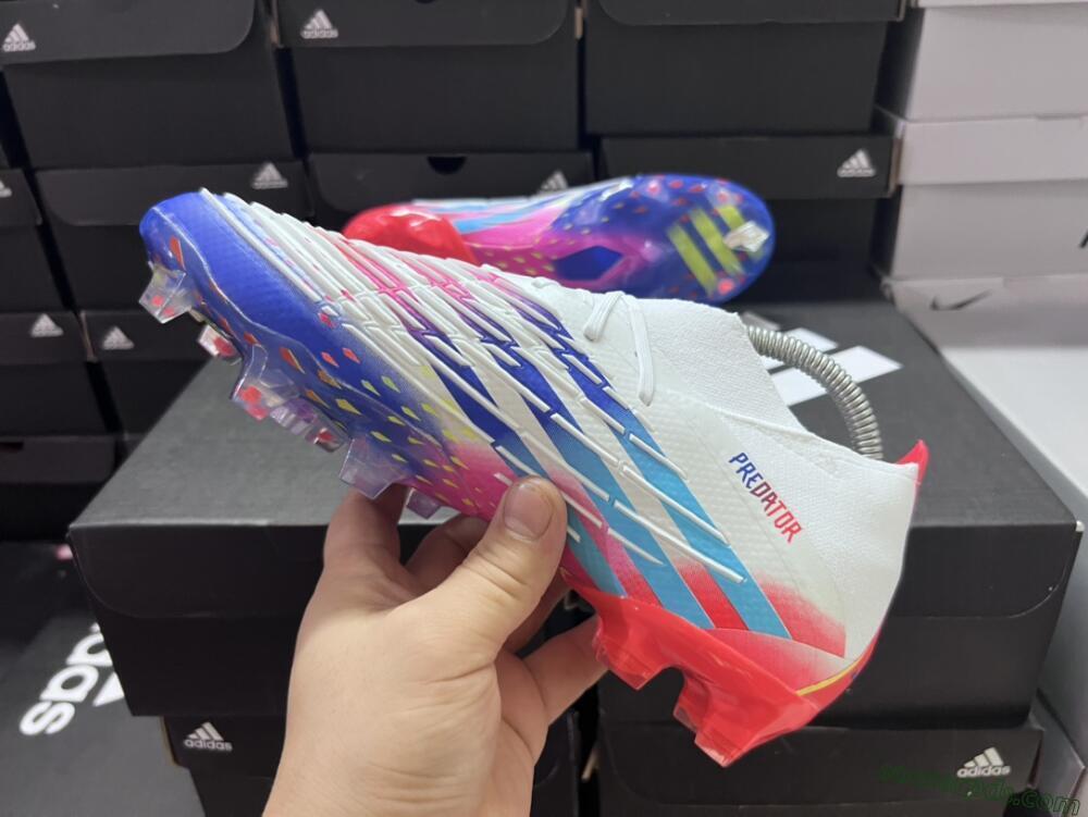 Adidas Predator FIFA World Cup Qatar 2022 Edge+ FG Low-Tops Football Boots - White/Red/Blue