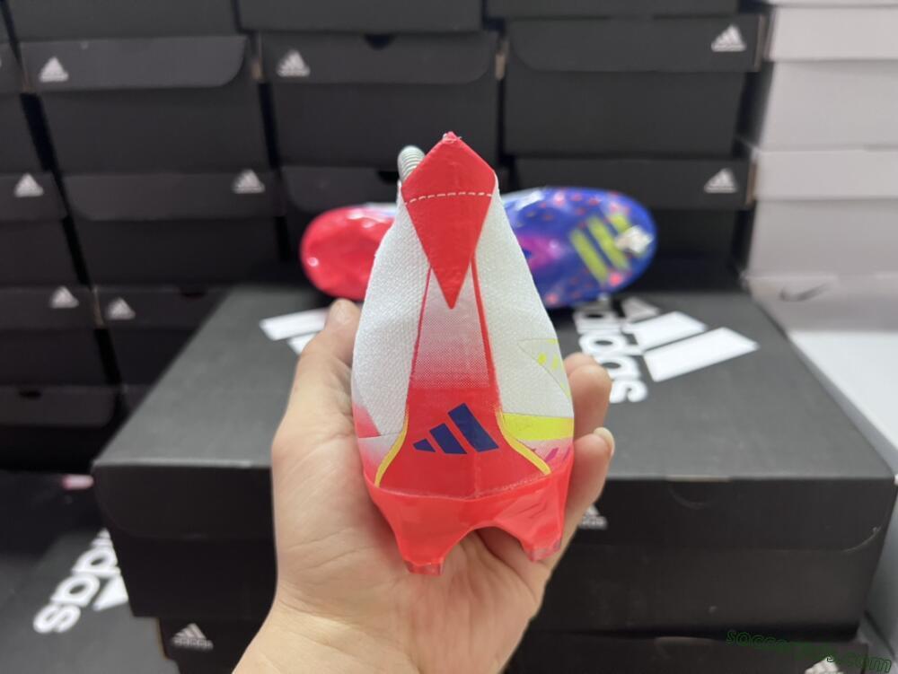 Adidas Predator FIFA World Cup Qatar 2022 Edge+ FG Low-Tops Football Boots - White/Red/Blue