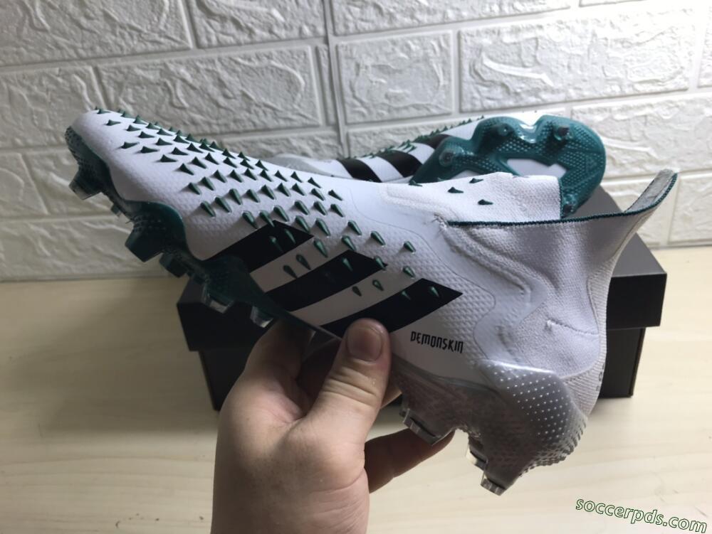 Adidas Predator Freak+ FG High-Tops Football Boots - White/Black/Green