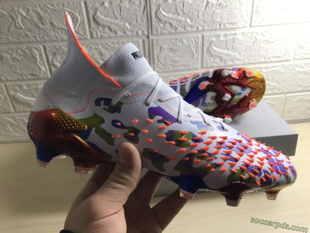 Adidas Predator Freak.1 FG High-Tops Football Boots - White/Rainbow