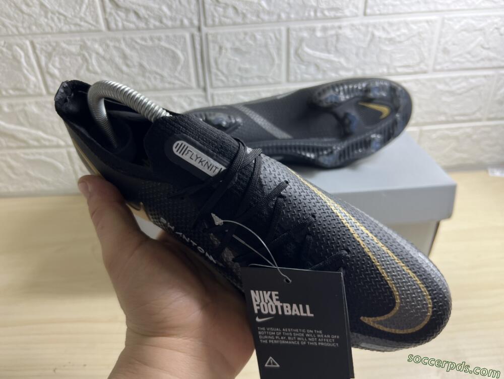 Nike Phantom GT 2 FG Low-Tops Football Boots - Black/Silver/Gold