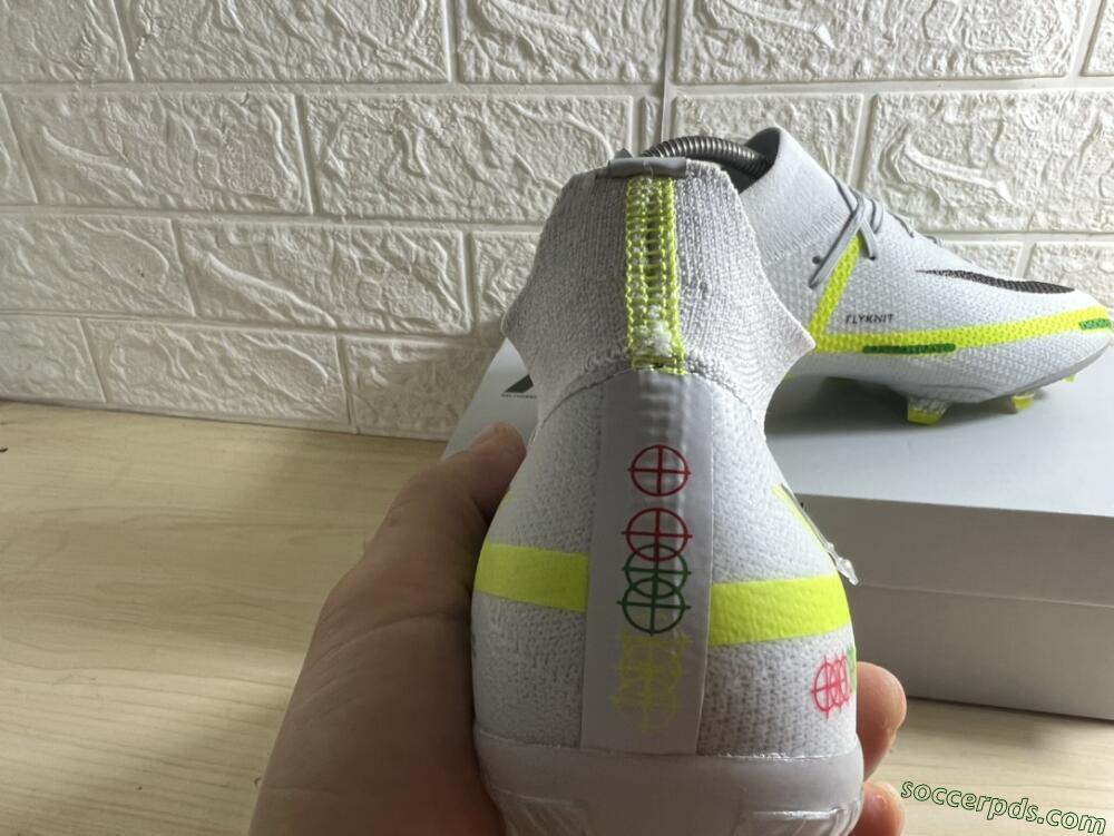 Nike Phantom GT 2 DF Elite FG High-Tops Football Boots - White/Green