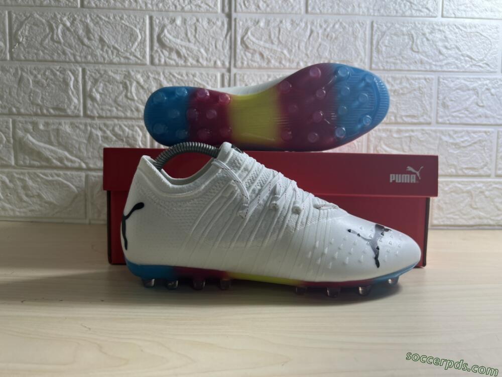 Puma Future Z 1.3 Instinct MG Low-Tops Football Boots - White/Black