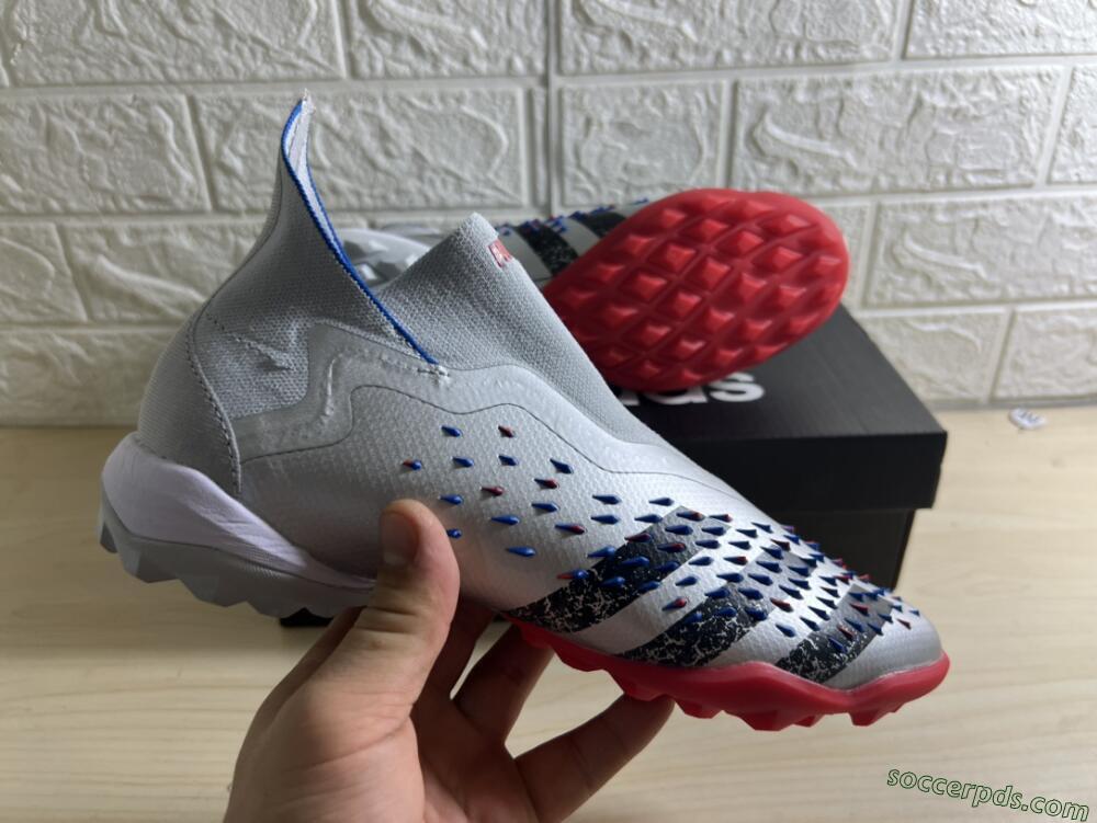 Adidas Predator Freak+ TF High-Tops Football Shoes - Silver/Blue/Red