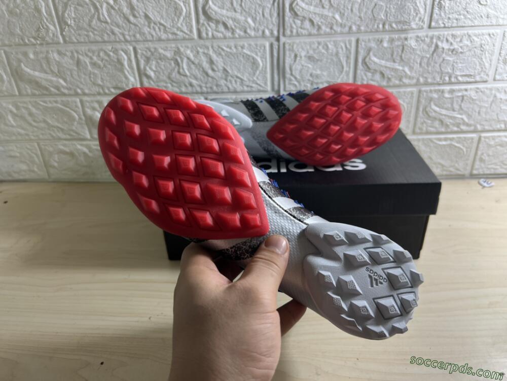 Adidas Predator Freak+ TF High-Tops Football Shoes - Silver/Blue/Red