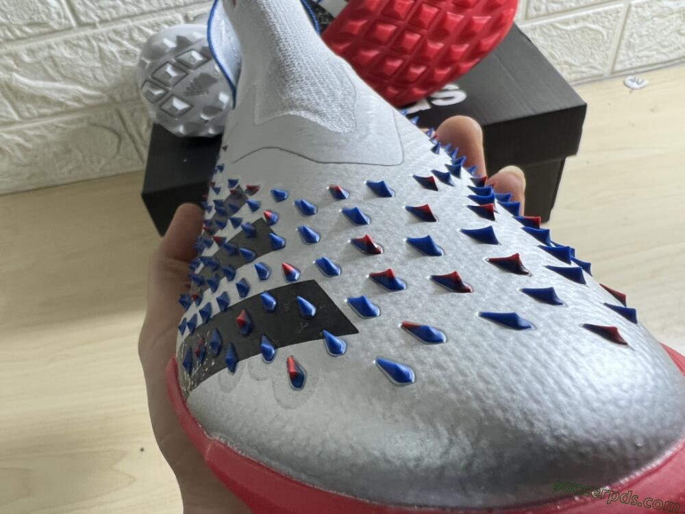 Adidas Predator Freak+ TF High-Tops Football Shoes - Silver/Blue/Red