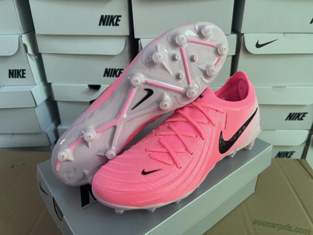 Nike Phantom Luna Elite AG Low-Tops Football Boots - Pink/Black/White