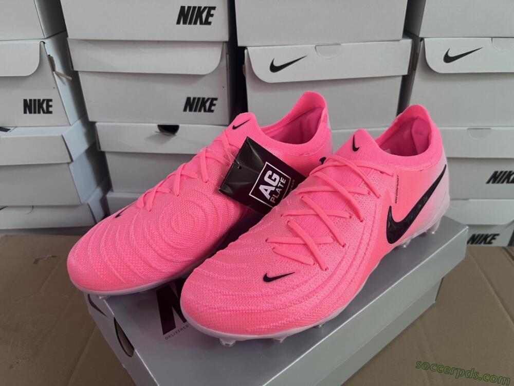Nike Phantom Luna Elite AG Low-Tops Football Boots - Pink/Black/White