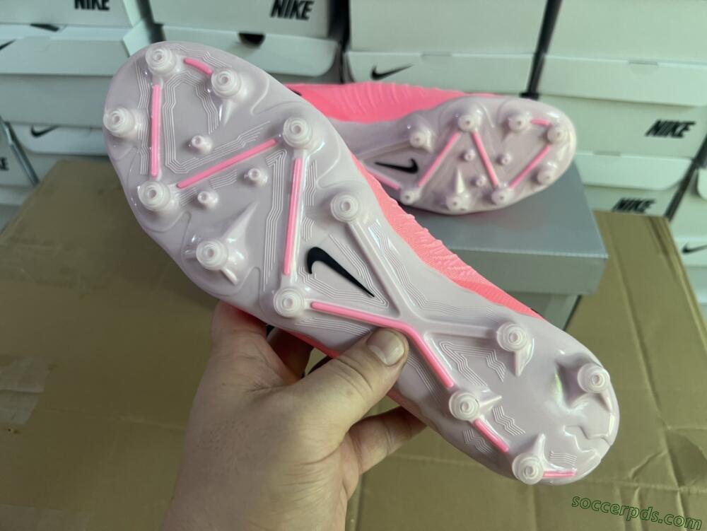 Nike Phantom Luna Elite AG Low-Tops Football Boots - Pink/Black/White