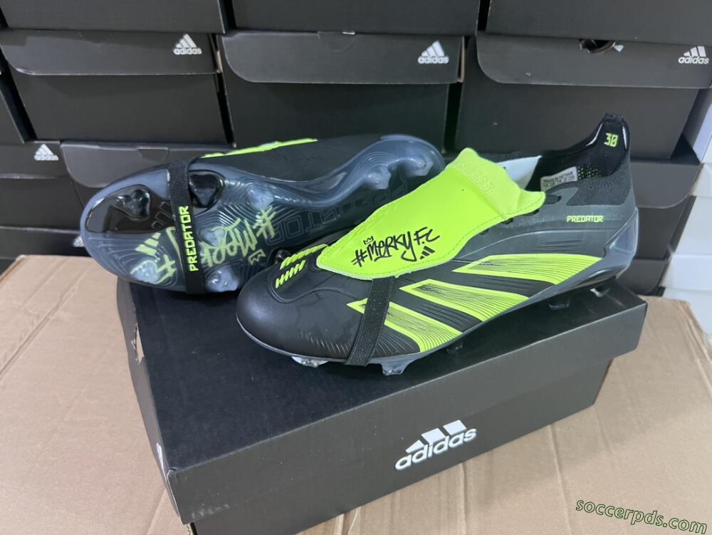 Adidas Predator Elite Foldover Tongue FG Low-Tops Football Boots - Black/Yellow/Blue